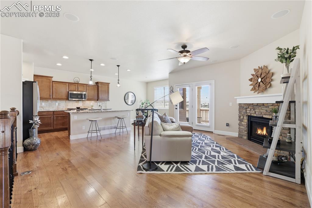 Image 5 of 46: Living Room