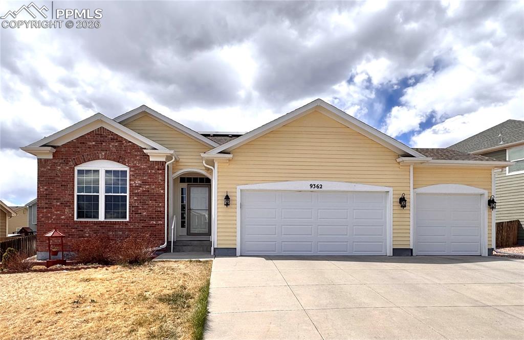 Image 1 of 35: Front of Structure