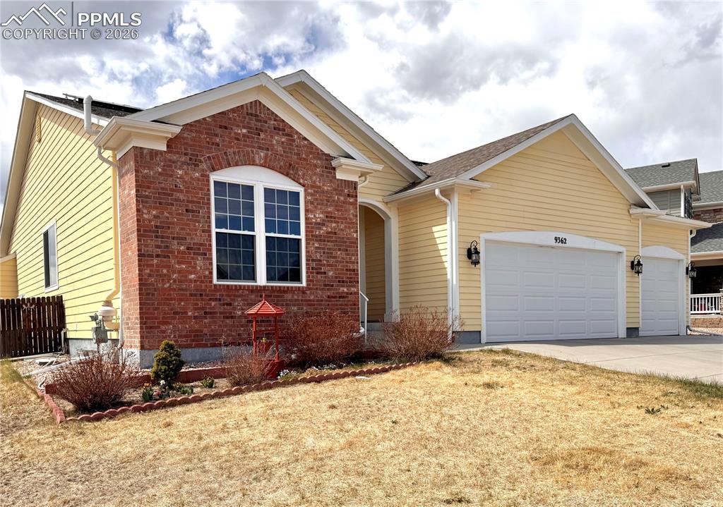 Image 33 of 35: Front of Structure