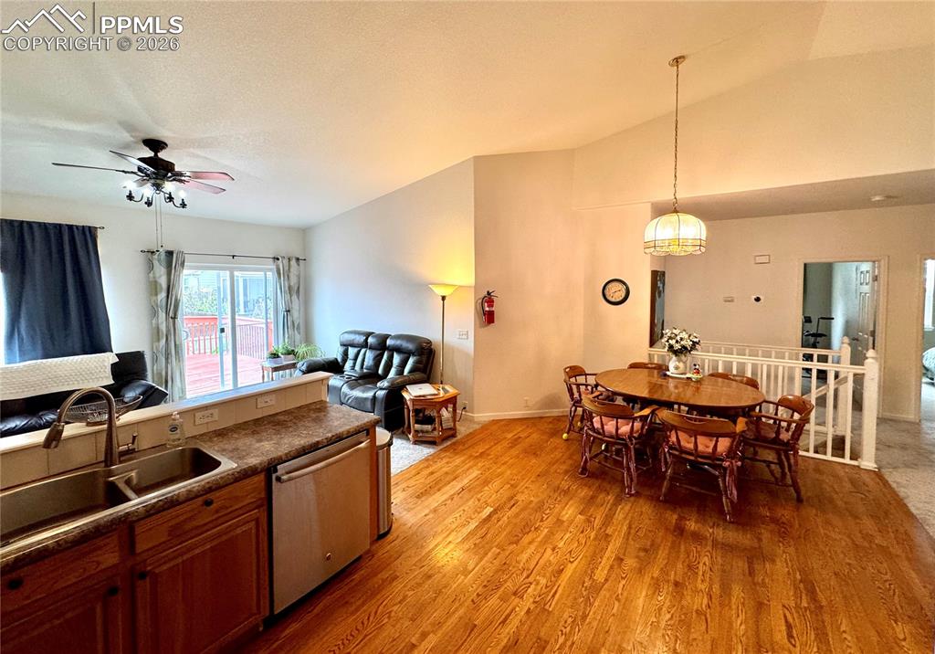 Image 8 of 35: Kitchen