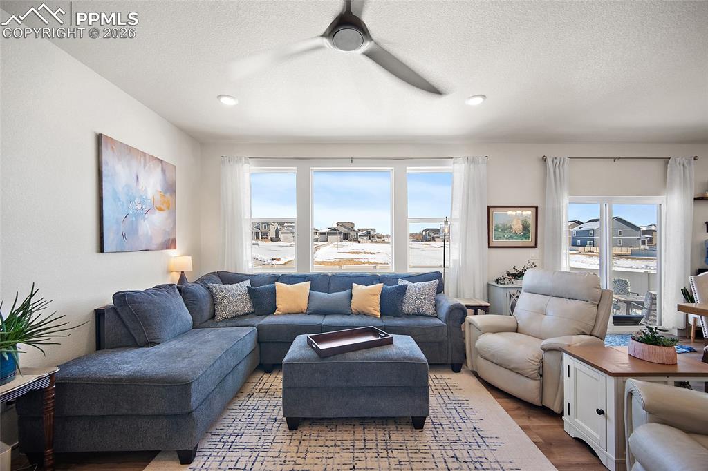 Image 10 of 41: Living Room