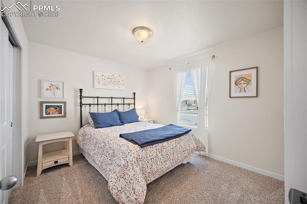 Image 22 of 41: Bedroom