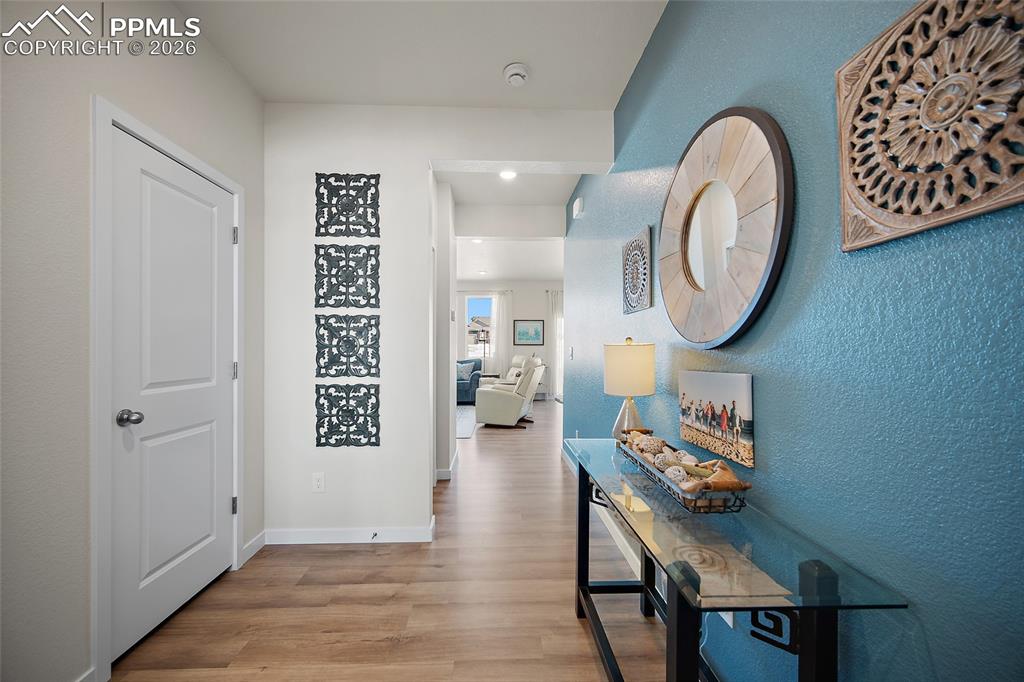 Image 6 of 41: Entrance Foyer