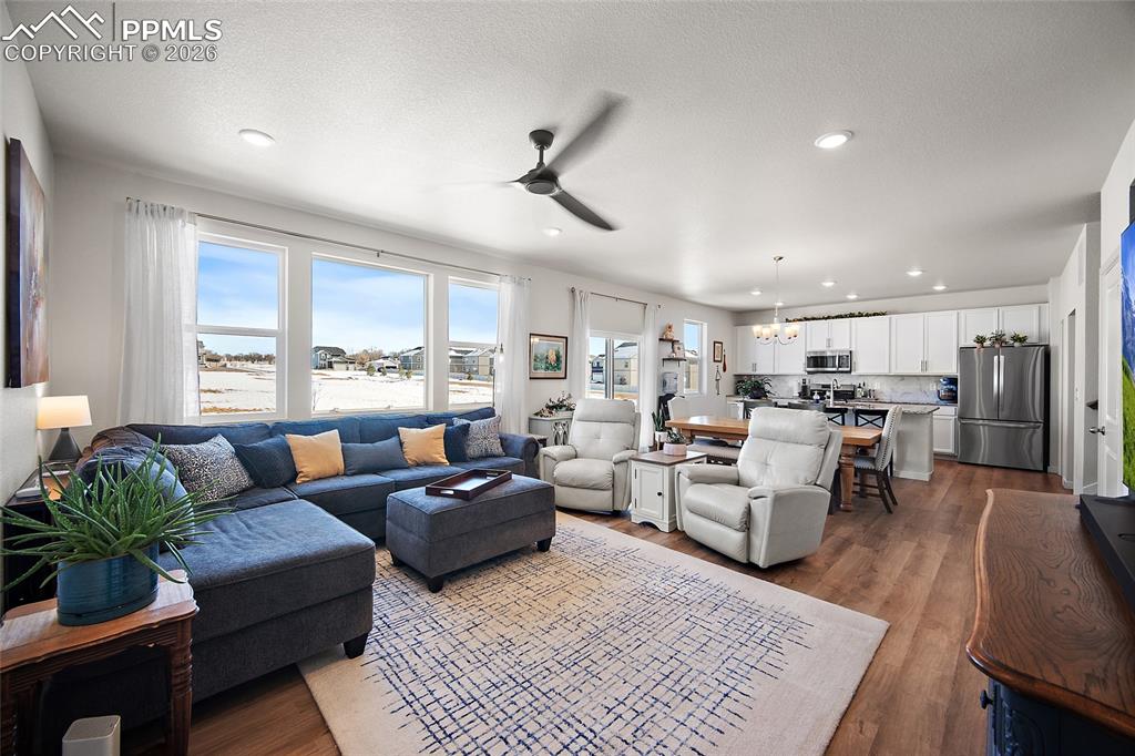 Image 9 of 41: Living Room