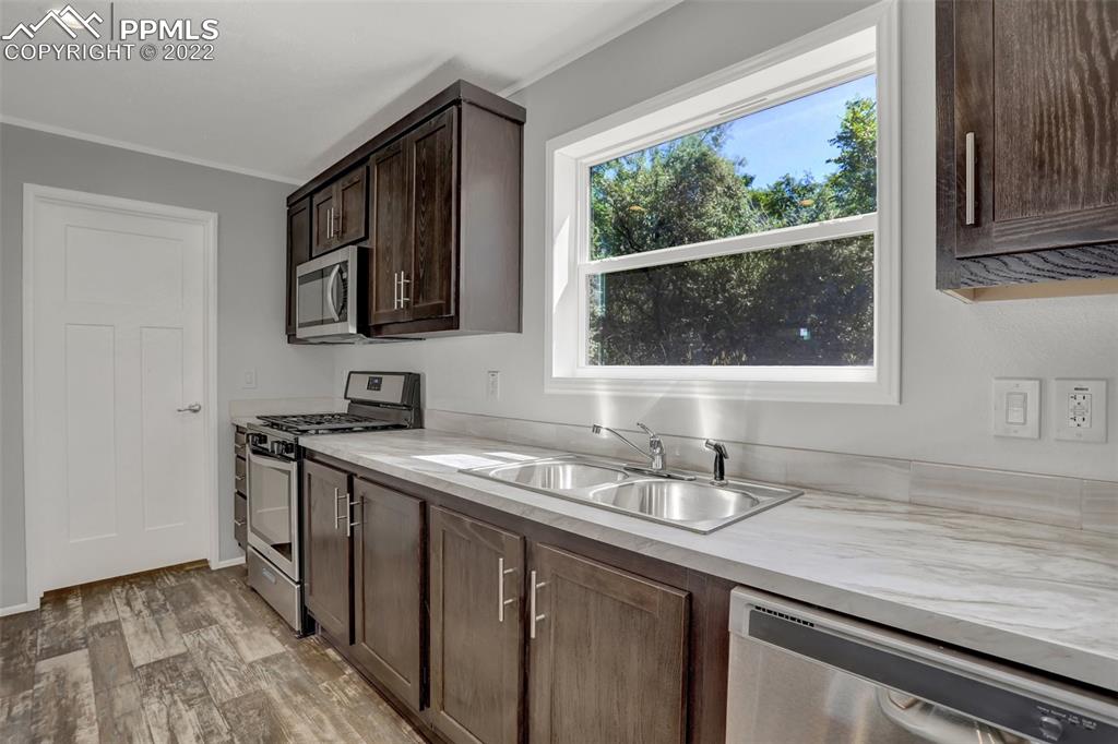 Listing 6981767, Image 10 of 33