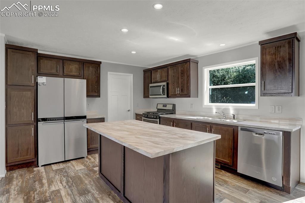 Listing 6981767, Image 6 of 33