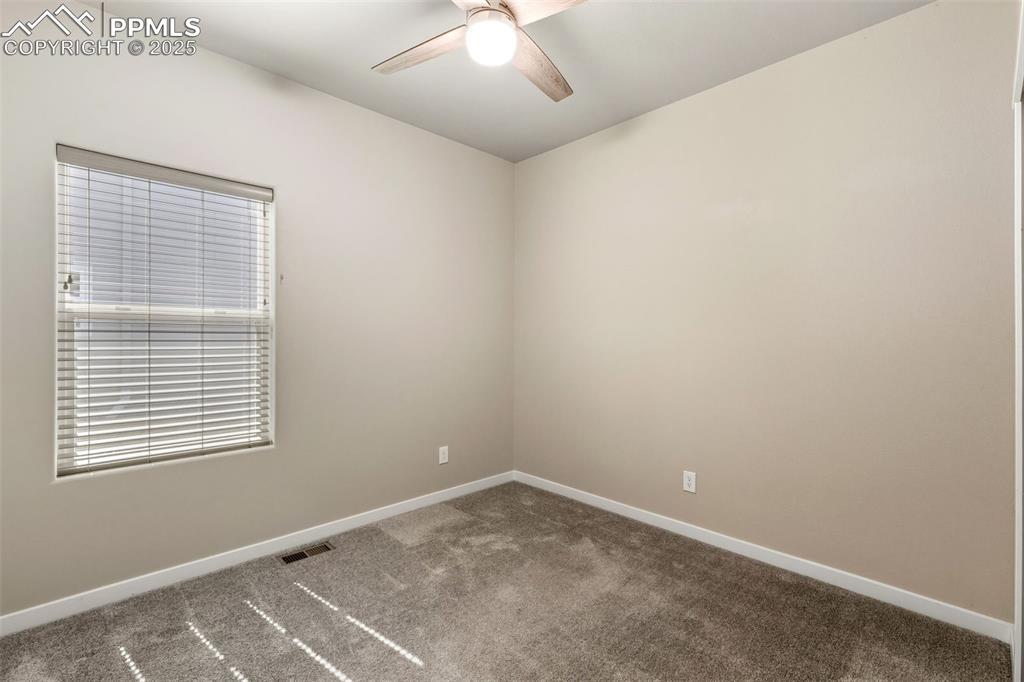 Image 17 of 28: Main