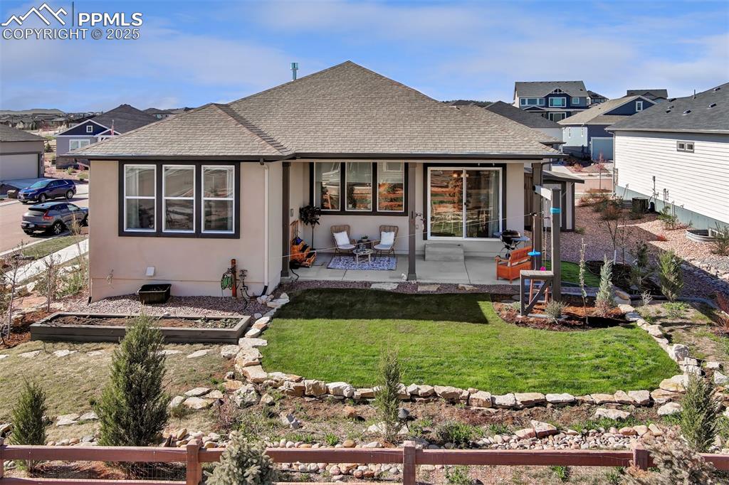 Image 38 of 48: Back of Structure