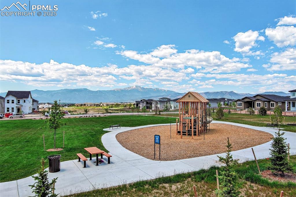 Image 42 of 48: Neighborhood Park across the street from the home