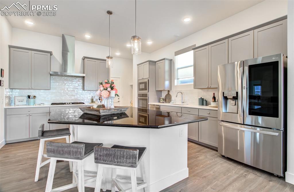 Image 7 of 48: Kitchen