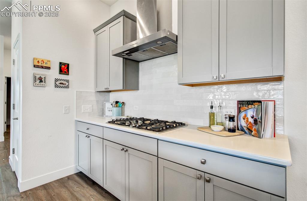 Image 9 of 48: Kitchen