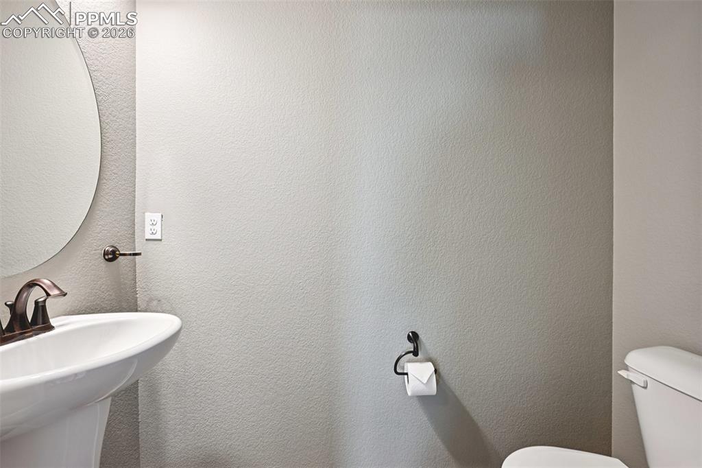 Image 7 of 48: Powder bath - main level