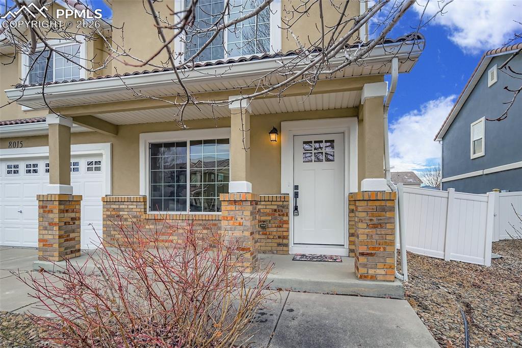 Image 2 of 27: Entry