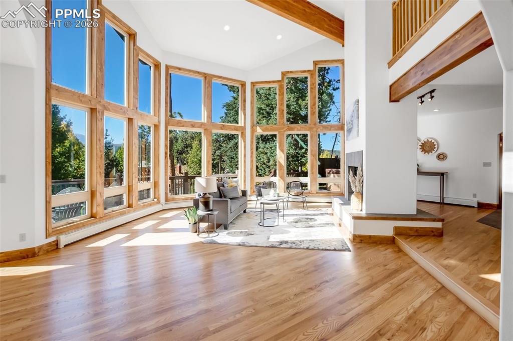 Image 10 of 50: Living Room