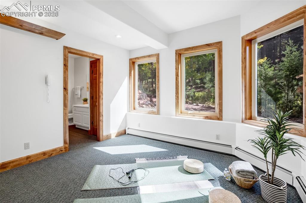 Image 37 of 50: Bedroom