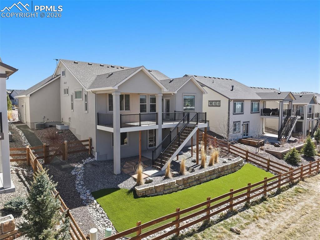 Image 42 of 44: Back of Structure