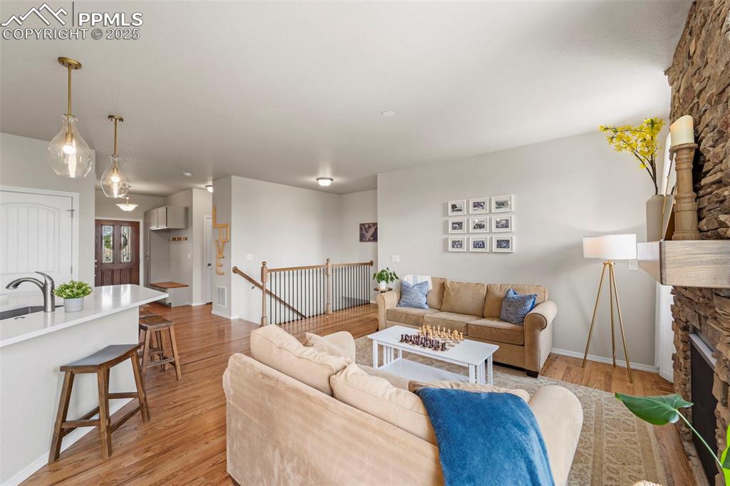 Image 10 of 46: Open concept = uninterrupted flow of snacks and compliments.