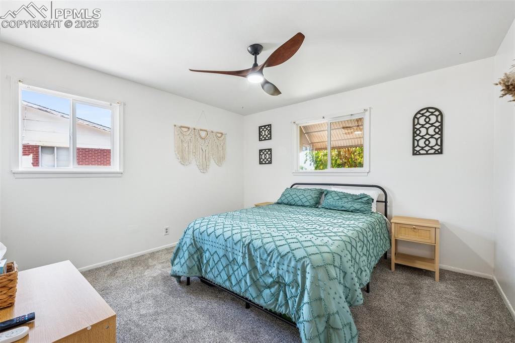 Image 15 of 29: Bedroom