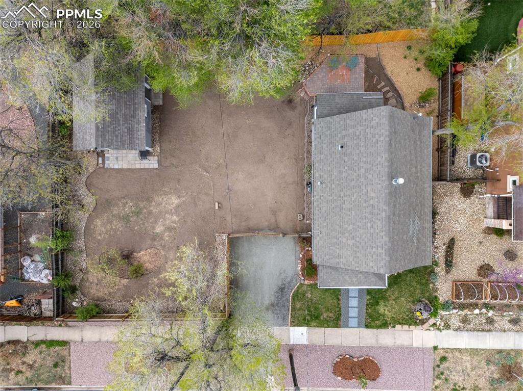 Image 29 of 39: No Description Available