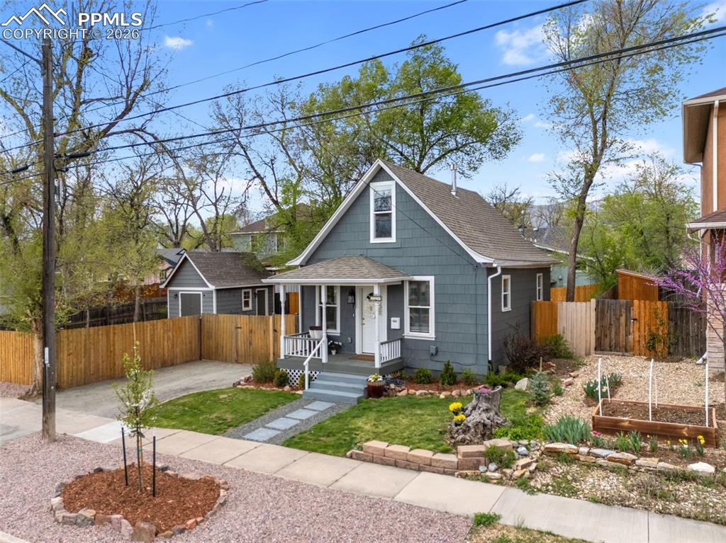 Image 32 of 39: No Description Available