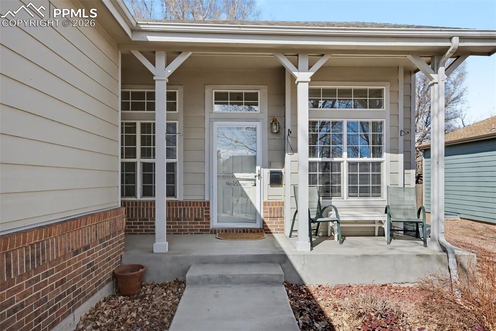 Image 2 of 30: Entry