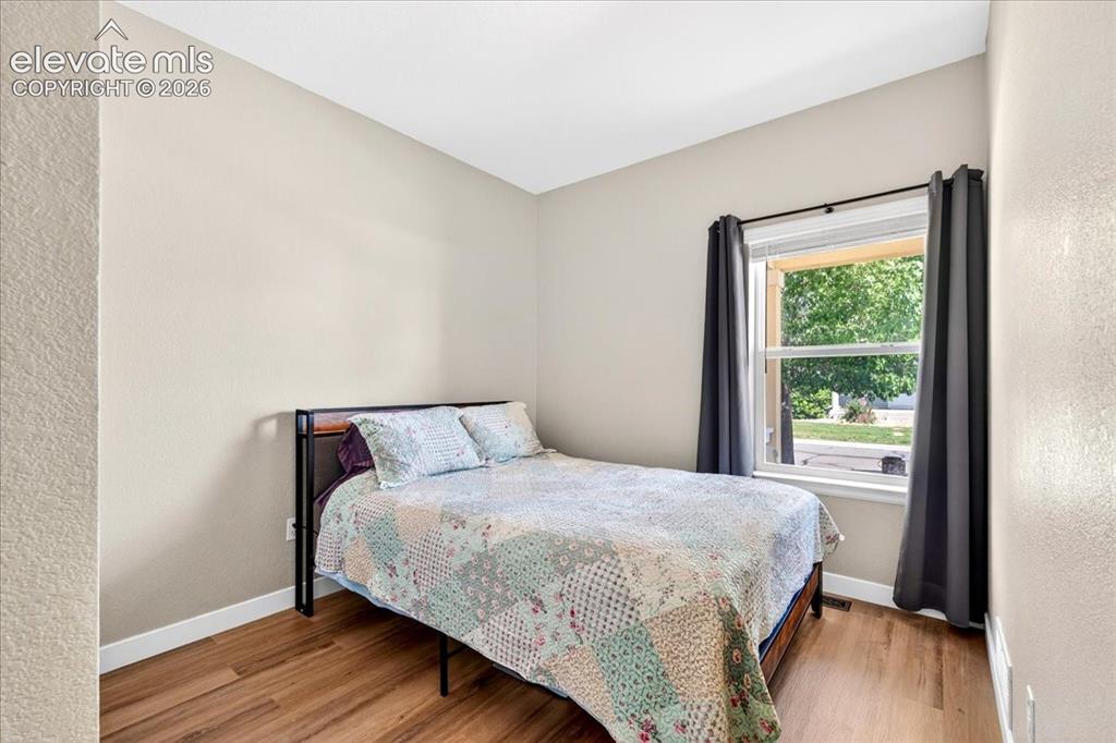 Image 9 of 28: Bedroom