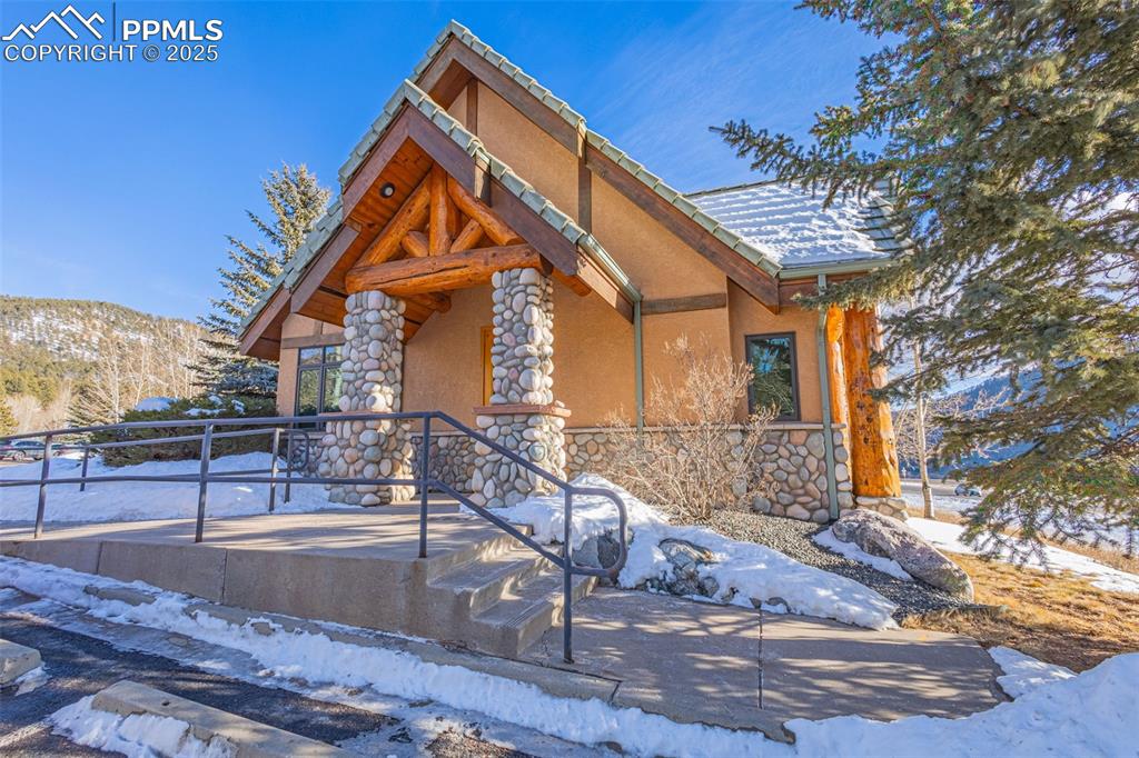 Image 3 of 23: Front of Structure