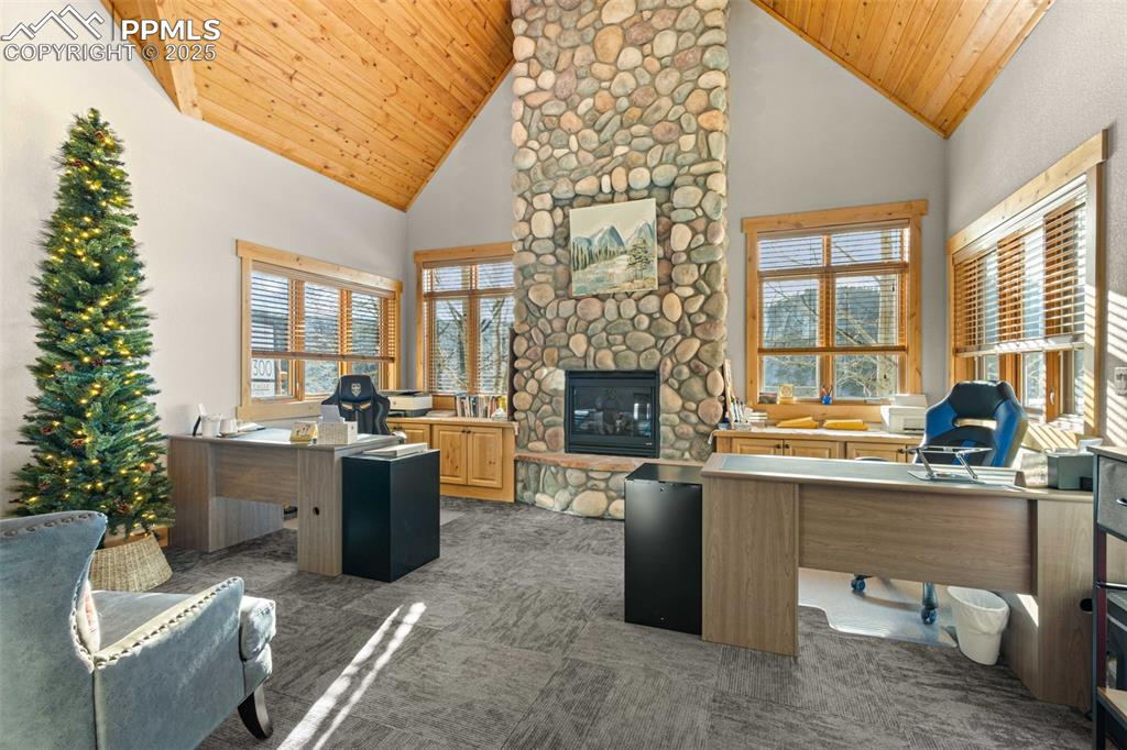 Image 7 of 23: Office