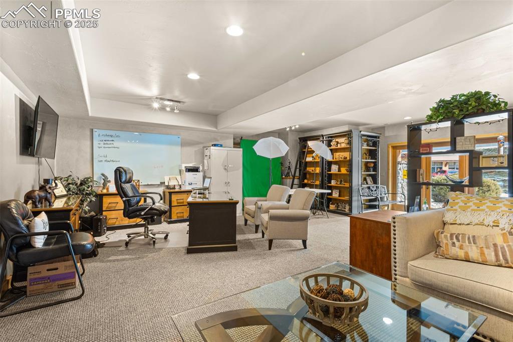 Image 9 of 23: Living Room