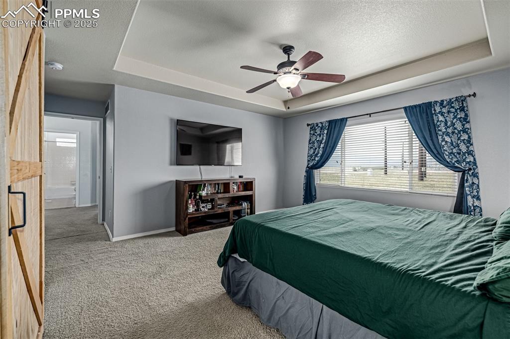 Image 13 of 25: Bedroom