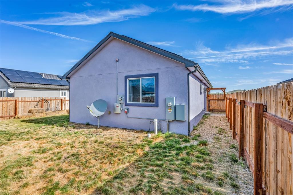 Image 26 of 44: Side of Structure