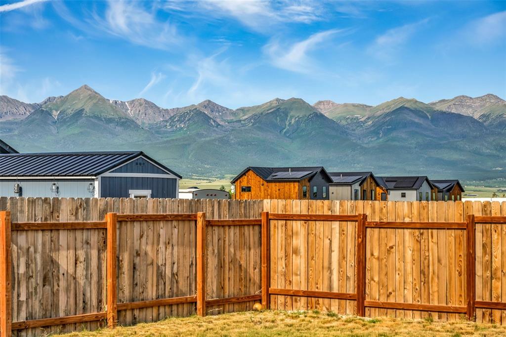 Image 29 of 44: View