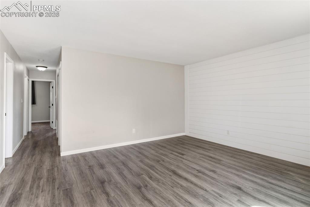 Image 2 of 24: Living Room