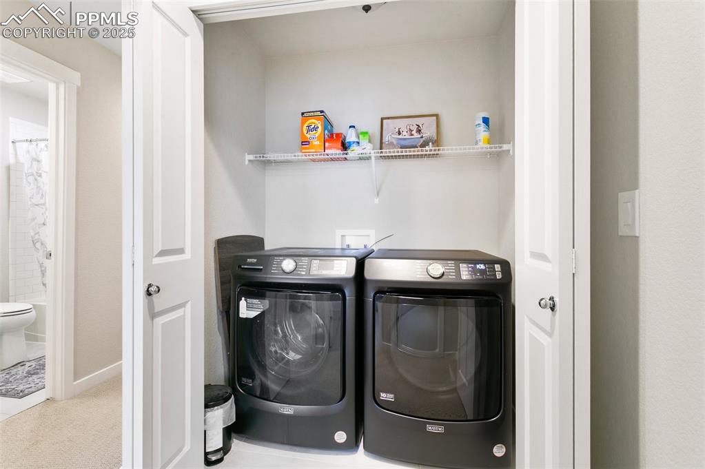 Image 25 of 27: Laundry