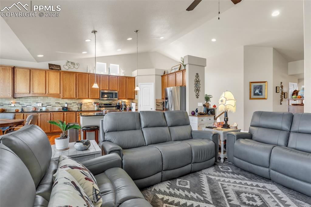 Image 14 of 50: Living Room