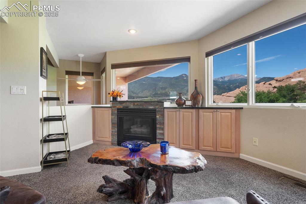 Image 9 of 50: Living Room