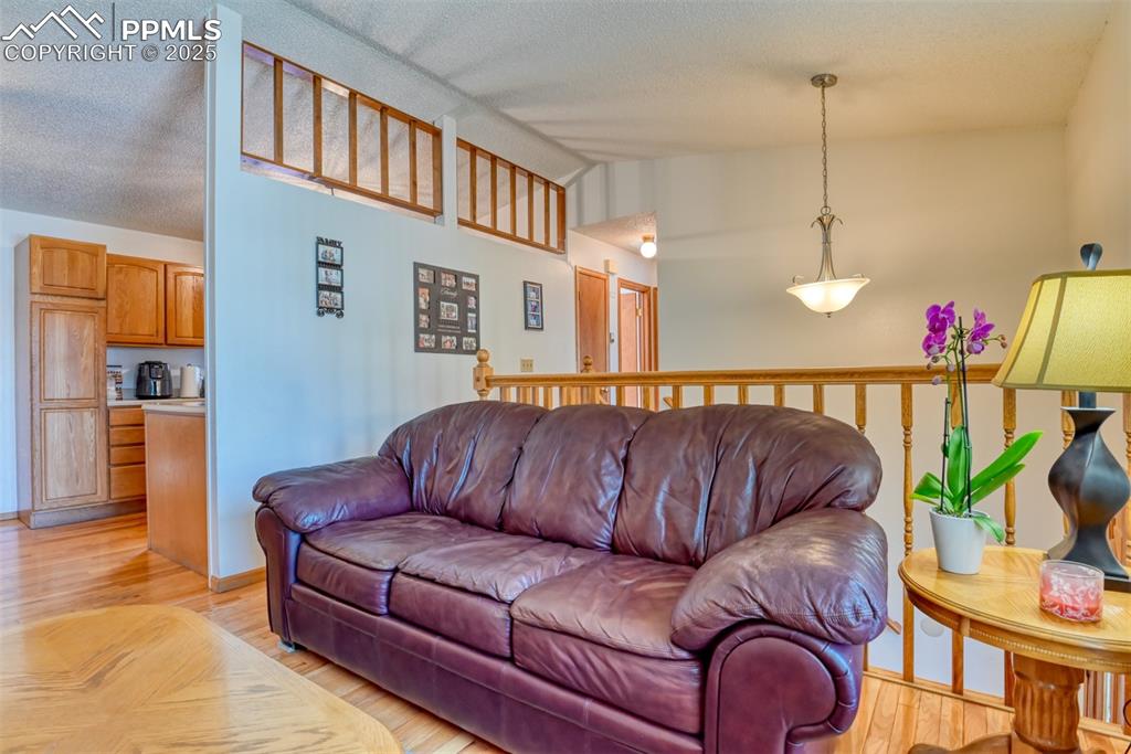 Image 6 of 46: Beautiful hardwood floors