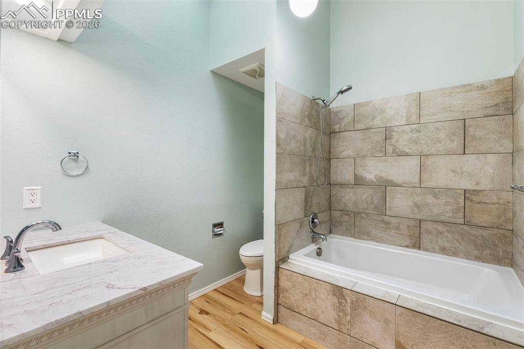 Image 15 of 26: No Description Available