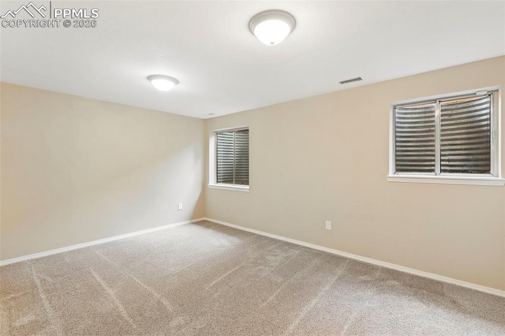 Image 17 of 26: No Description Available