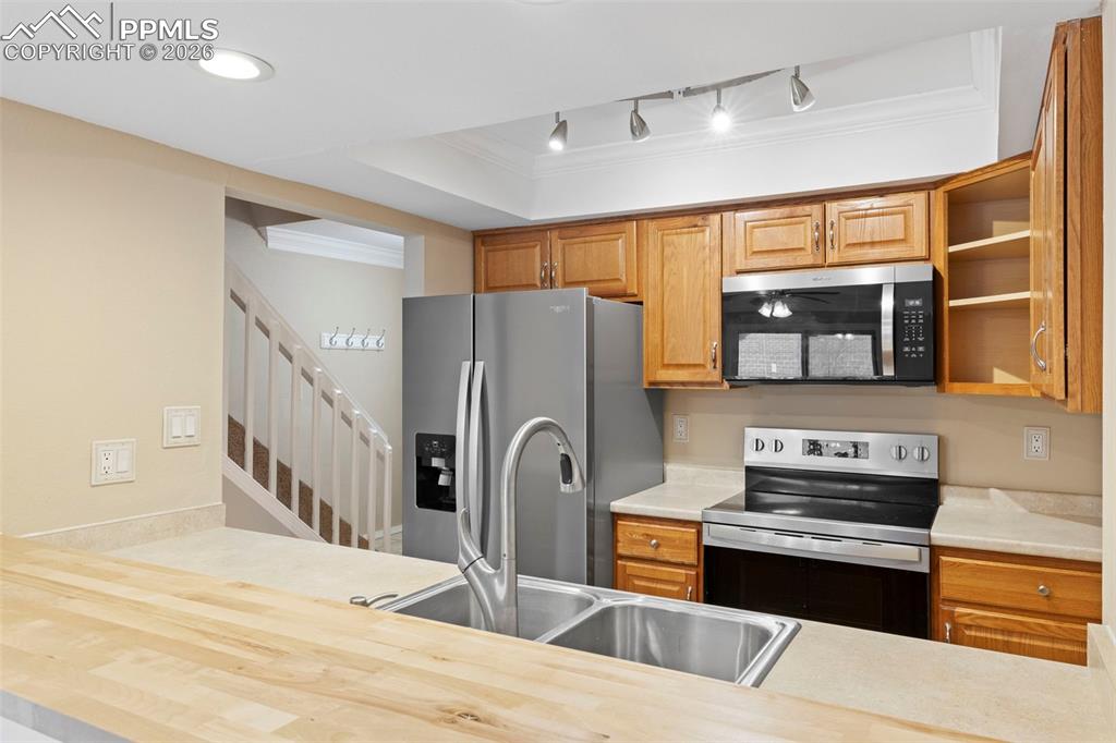 Image 9 of 26: No Description Available