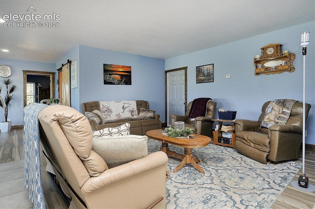 Image 18 of 44: Living Room