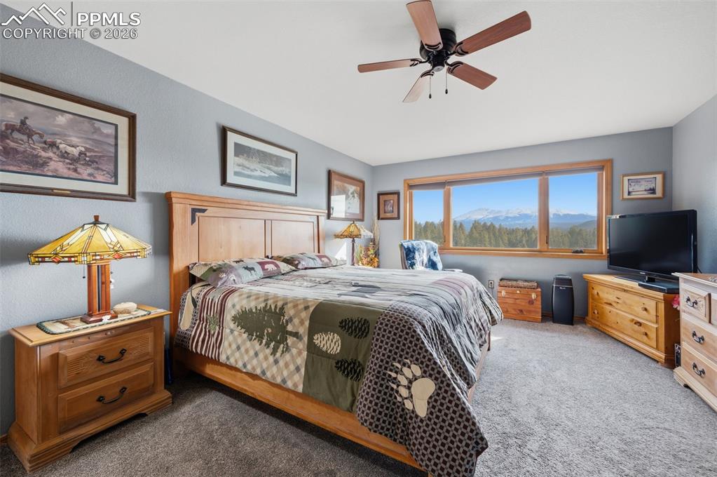 Image 20 of 37: Bedroom