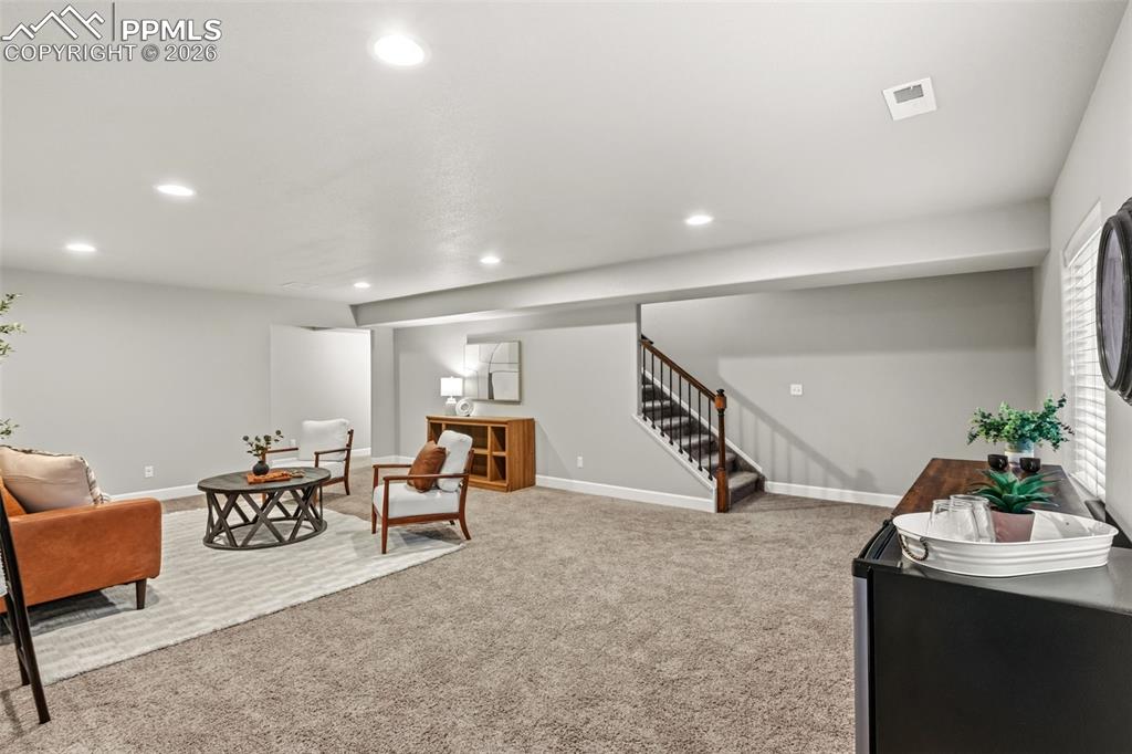 Image 22 of 34: Sitting Room