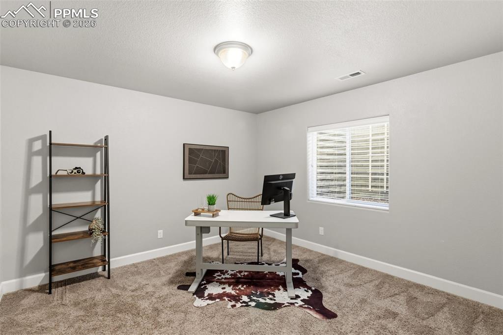 Image 24 of 34: Office