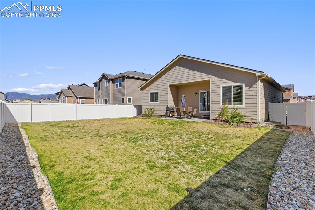 Image 33 of 34: Back of Structure