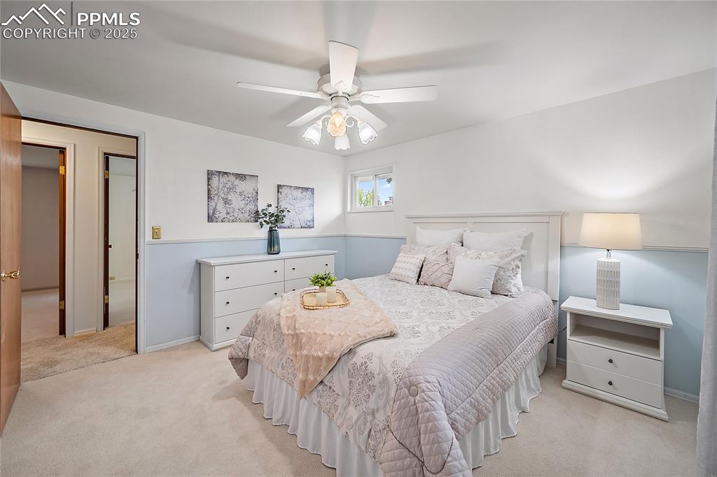 Image 16 of 41: Bedroom