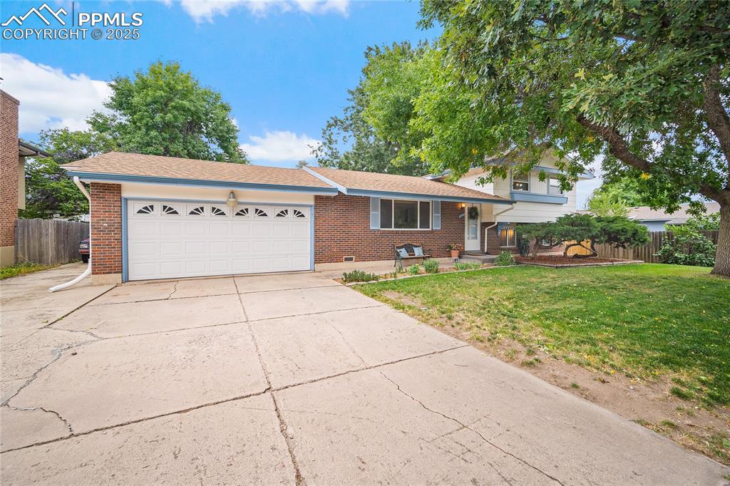 Image 3 of 41: Plenty of off street parking as we as RV parking. 