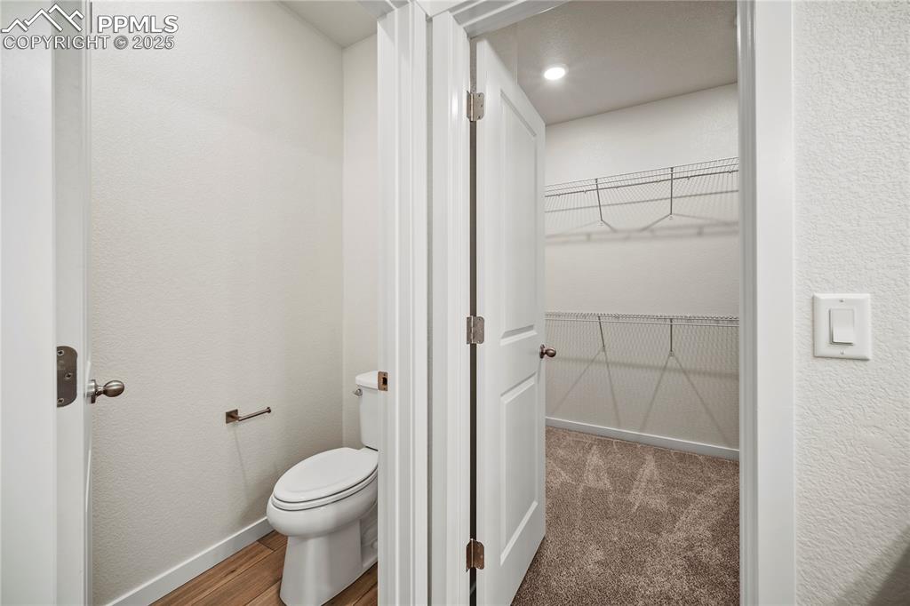 Image 21 of 29: Bathroom