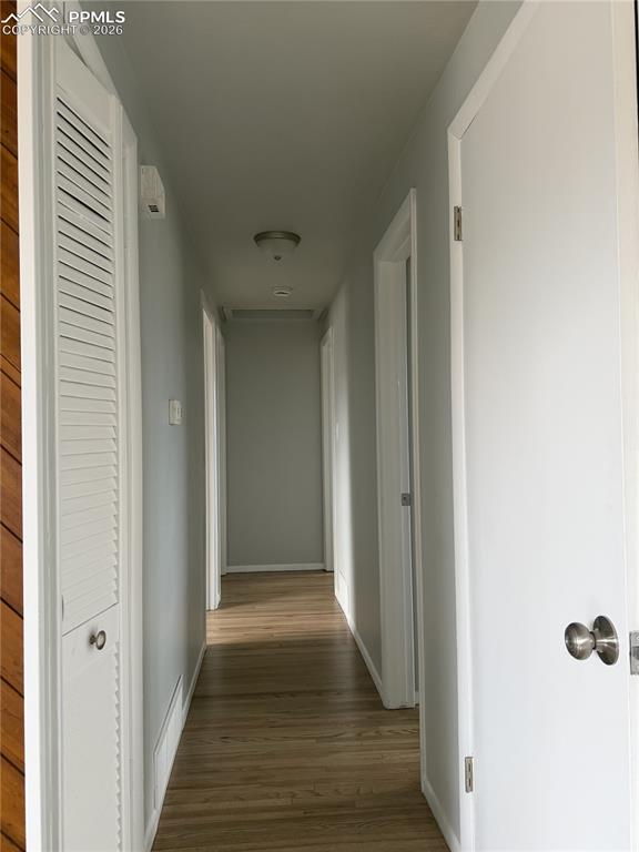 Image 9 of 12: Towards bedrooms