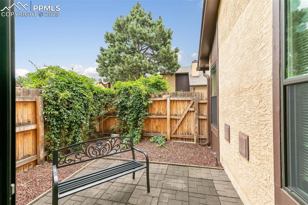 Image 35 of 36: Patio